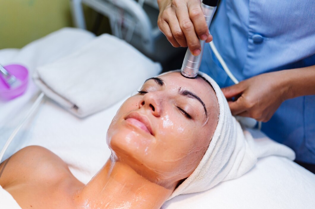 Radio Frequency Facial Treatment at HMS Fat Freezing Dubai