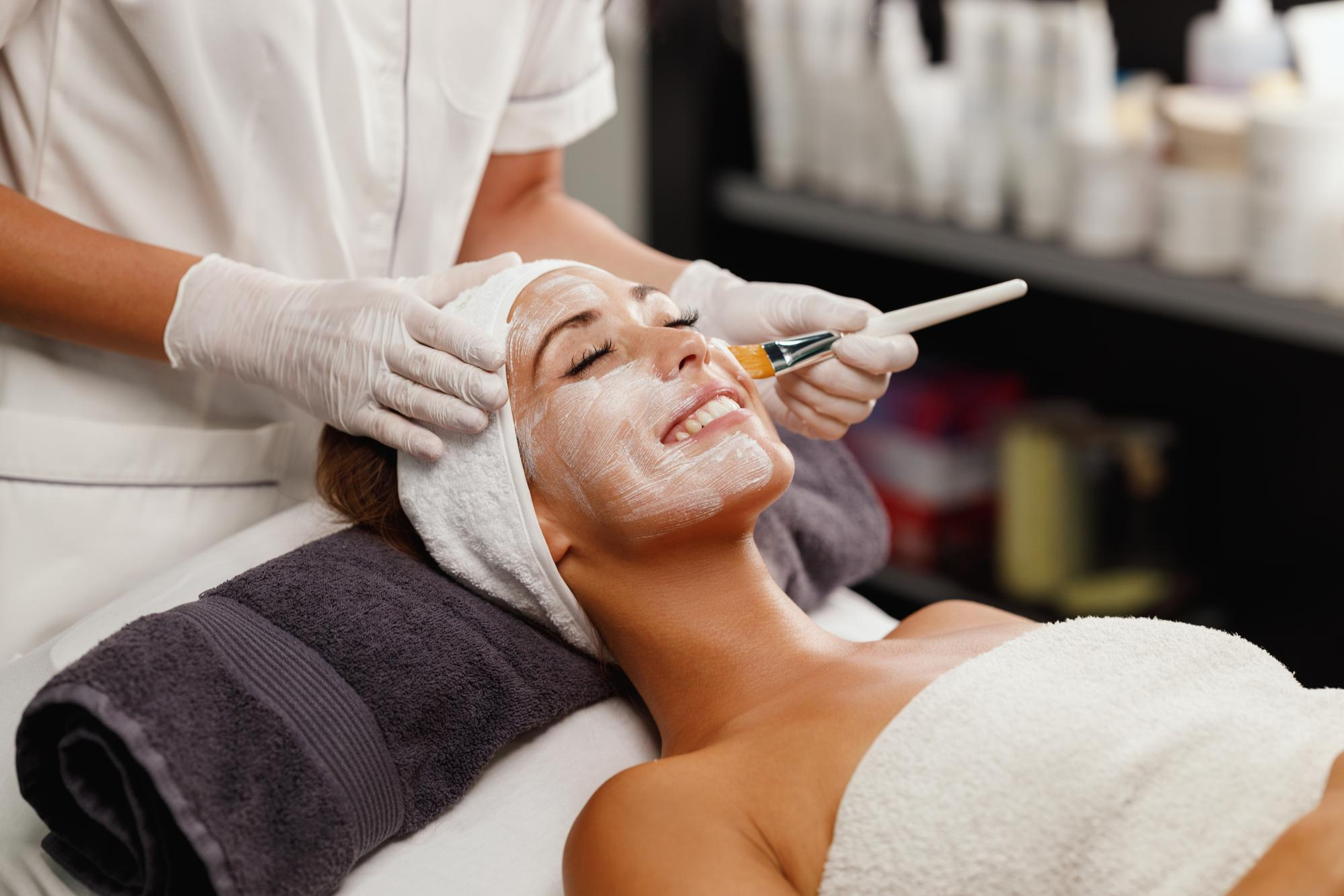 Professional Facial Treatments for glowing healthy skin at HMS Fat Freezing Dubai